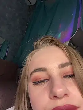 GraceTorrez online show from December 15, 2025, 7:52 pm