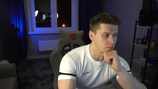 Bruno Banani online show from November 26, 2025, 5:13 pm