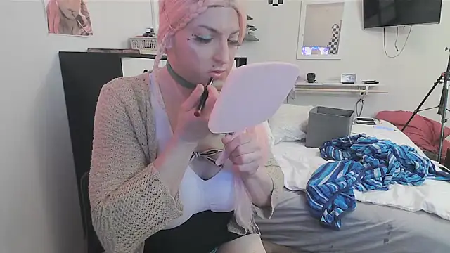 Snapshot of sissytrapdolly24 chatting on October 27, 2025, 4:52 pm sissytrapdolly24 online show from October 27, 2025, 4:52 pm