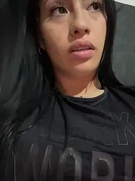 Snapshot of Sara_luna_ chatting on December 9, 2024, 11:24 pm Sara luna online show from December 9, 2024, 11:24 pm