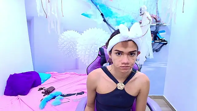 Snapshot of DEMI_LEED chatting on October 28, 2025, 12:26 pm DEMI LEED online show from October 28, 2025, 12:26 pm