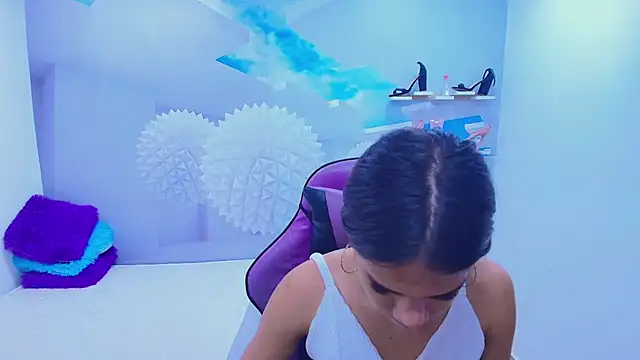 Snapshot of DEMI_LEED chatting on November 24, 2025, 12:38 pm DEMI LEED online show from November 24, 2025, 12:38 pm