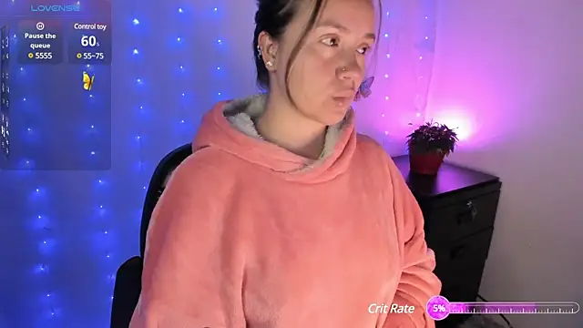 Snapshot of milysauria1 chatting on March 14, 2025, 9:14 am milysauria1 online show from March 14, 2025, 9:14 am