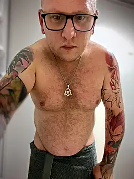 PierreNaked89 online show from October 6, 2025, 11:05 pm