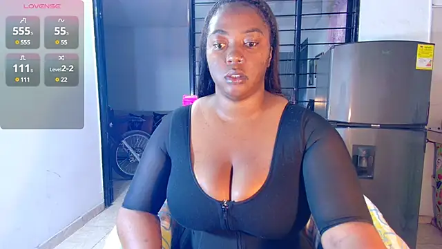 Snapshot of CiaraEbony chatting on March 2, 2025, 8:05 am CiaraEbony online show from March 2, 2025, 8:05 am