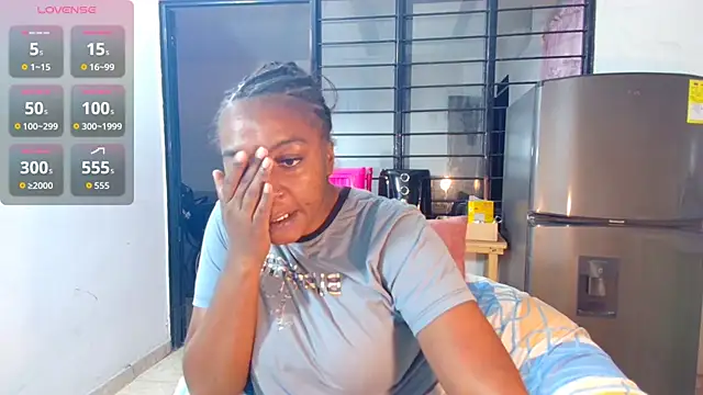 CiaraEbony online show from January 14, 2026, 9:40 pm