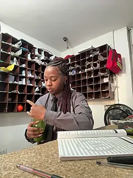 Snapshot of CiaraEbony chatting on May 20, 2026, 11:29 am CiaraEbony online show from May 20, 2026, 11:29 am