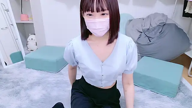 Snapshot of x-naru-x chatting on December 6, 2024, 4:22 pm x-naru-x online show from December 6, 2024, 4:22 pm