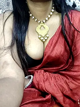 Snapshot of Monalisha_G chatting on January 13, 2026, 9:46 am Monalisha G online show from January 13, 2026, 9:46 am