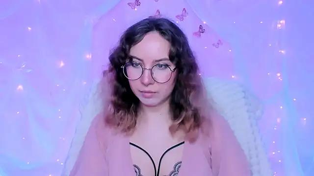 Snapshot of JasmineMilko chatting on June 4, 2026, 5:01 am JasmineMilko online show from June 4, 2026, 5:01 am