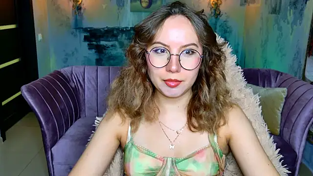 Snapshot of JasmineMilko chatting on June 17, 2026, 5:07 am JasmineMilko online show from June 17, 2026, 5:07 am