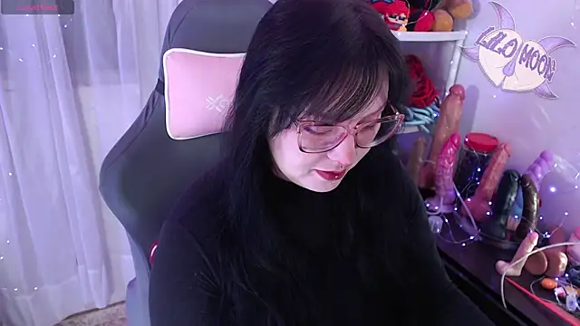 LiloMoon69 online show from March 5, 2026, 2:24 pm