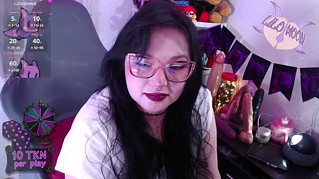 Snapshot of LiloMoon69 chatting on November 5, 2025, 4:54 pm LiloMoon69 online show from November 5, 2025, 4:54 pm