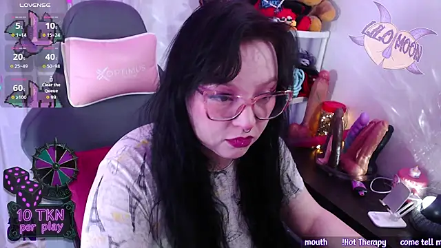 Snapshot of LiloMoon69 chatting on November 24, 2025, 1:33 pm LiloMoon69 online show from November 24, 2025, 1:33 pm