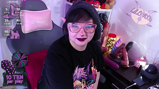 Snapshot of LiloMoon69 chatting on November 15, 2025, 1:48 pm LiloMoon69 online show from November 15, 2025, 1:48 pm