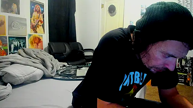 cloudyystar666 online show from November 26, 2025, 9:42 am