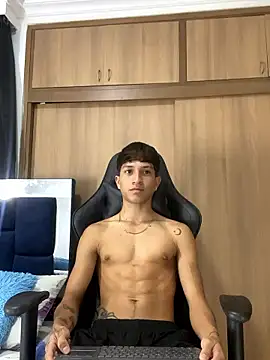 Snapshot of _CamiloBass chatting on January 13, 2026, 1:42 am CamiloBass online show from January 13, 2026, 1:42 am