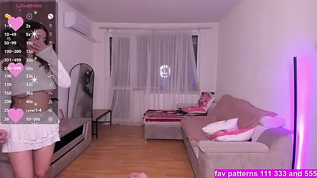 Snapshot of GabrielaLove_ chatting on February 28, 2026, 8:52 pm GabrielaLove online show from February 28, 2026, 8:52 pm