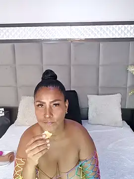 Snapshot of OliviaBurning chatting on September 19, 2025, 11:36 am OliviaBurning online show from September 19, 2025, 11:36 am