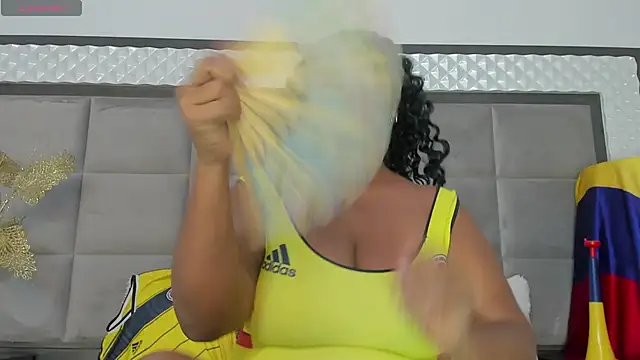 Snapshot of OliviaBurning chatting on March 20, 2025, 7:35 pm OliviaBurning online show from March 20, 2025, 7:35 pm