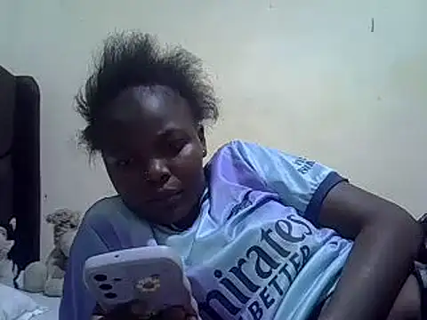 Snapshot of pretty_vivy chatting on February 16, 2025, 4:21 pm pretty vivy online show from February 16, 2025, 4:21 pm