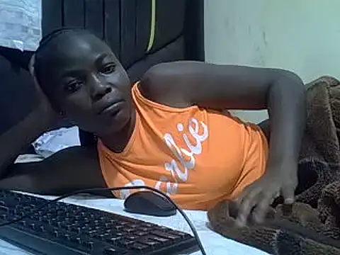 Snapshot of pretty_vivy chatting on March 5, 2025, 4:02 am pretty vivy online show from March 5, 2025, 4:02 am