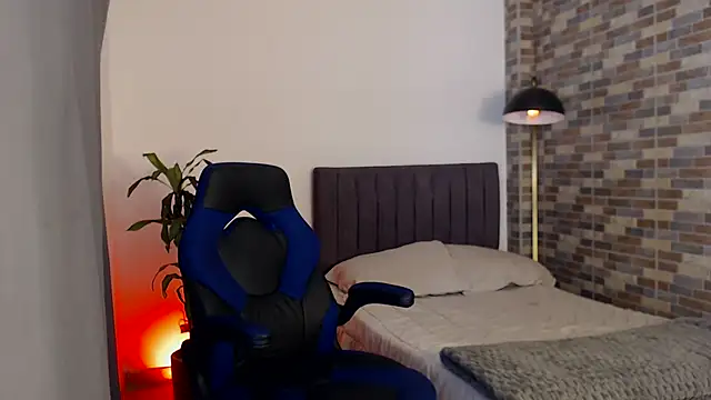 Snapshot of NicoleHaley chatting on December 17, 2025, 5:56 am NicoleHaley online show from December 17, 2025, 5:56 am