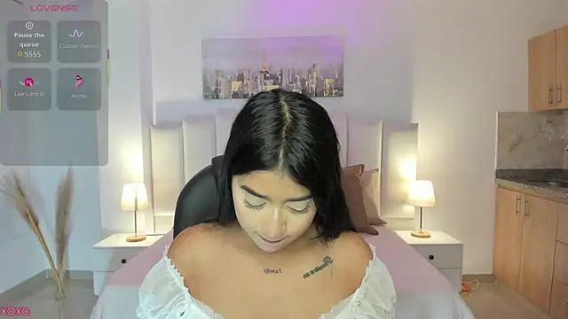 amelie jhons online show from September 28, 2025, 8:27 pm