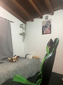 Valentino Xander online show from February 8, 2026, 11:35 pm