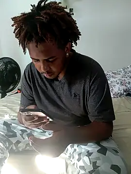 Snapshot of anubi0880 chatting on December 17, 2025, 7:19 pm anubi0880 online show from December 17, 2025, 7:19 pm