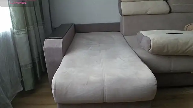 MilaaMilaa online show from January 13, 2026, 3:32 am