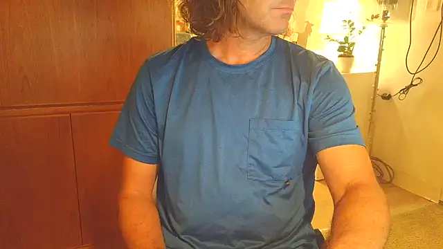 costanza7070 online show from April 4, 2026, 3:02 am