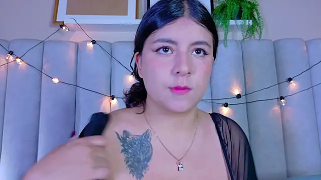 Snapshot of EngelStone chatting on December 1, 2025, 7:37 pm EngelStone online show from December 1, 2025, 7:37 pm