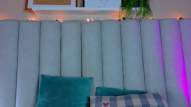 Snapshot of EngelStone chatting on November 7, 2025, 12:26 am EngelStone online show from November 7, 2025, 12:26 am