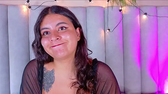 Snapshot of EngelStone chatting on October 22, 2025, 7:46 pm EngelStone online show from October 22, 2025, 7:46 pm