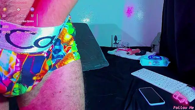 Snapshot of Piggy_Eddy chatting on January 15, 2026, 1:31 am Piggy Eddy online show from January 15, 2026, 1:31 am