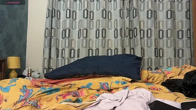 Snapshot of JennyHazel1 chatting on November 16, 2025, 6:12 pm JennyHazel1 online show from November 16, 2025, 6:12 pm