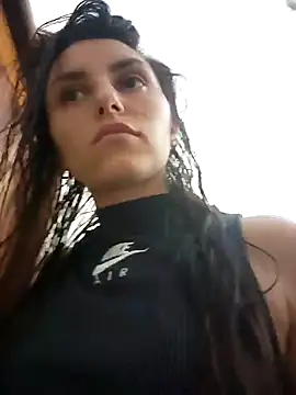 Snapshot of Izabella_Bella chatting on January 17, 2025, 10:33 am Izabella Bella online show from January 17, 2025, 10:33 am
