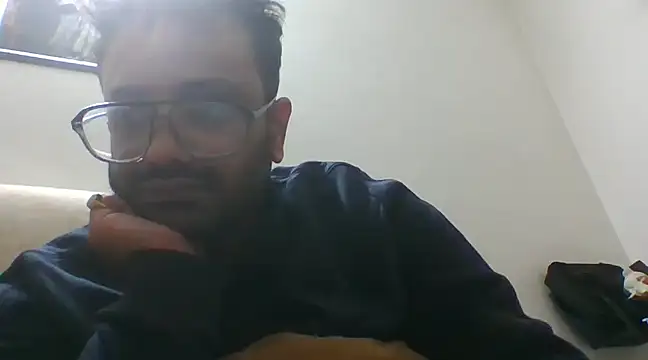 Snapshot of shree7776trrr chatting on January 3, 2025, 3:44 pm shree7776trrr online show from January 3, 2025, 3:44 pm