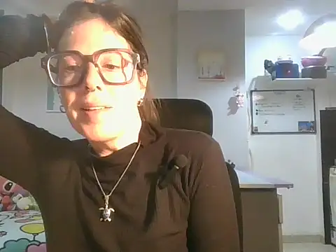 Snapshot of Calentandote chatting on May 11, 2026, 9:10 am Calentandote online show from May 11, 2026, 9:10 am