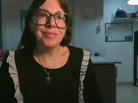 Snapshot of Calentandote chatting on June 11, 2026, 8:44 am Calentandote online show from June 11, 2026, 8:44 am