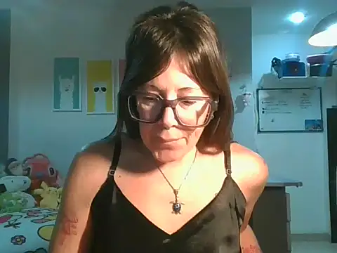 Snapshot of Calentandote chatting on May 15, 2026, 8:56 am Calentandote online show from May 15, 2026, 8:56 am