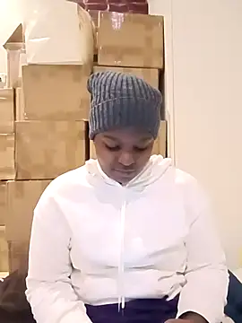 Snapshot of Yours_faithfully1 chatting on December 21, 2025, 10:17 am Yours faithfully1 online show from December 21, 2025, 10:17 am