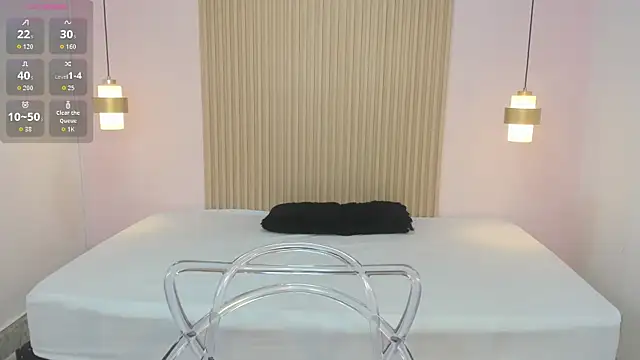 AliceRoss0 online show from February 12, 2026, 7:46 pm