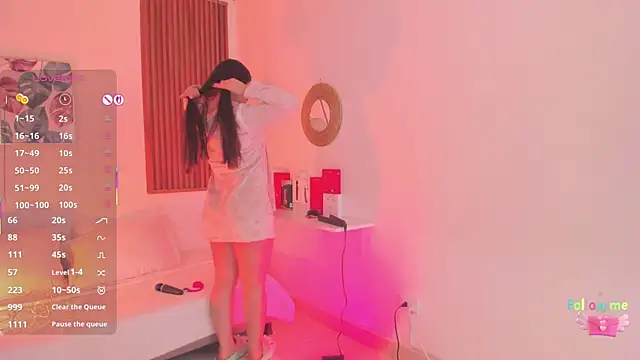 Snapshot of TiffanyWright chatting on November 16, 2025, 1:49 pm TiffanyWright online show from November 16, 2025, 1:49 pm