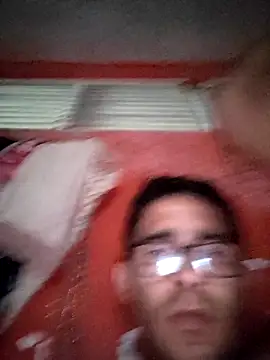 Snapshot of VL25DN26 chatting on October 29, 2025, 3:33 pm VL25DN26 online show from October 29, 2025, 3:33 pm