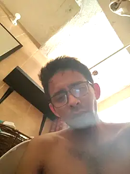 Snapshot of VL25DN26 chatting on November 16, 2025, 9:41 pm VL25DN26 online show from November 16, 2025, 9:41 pm