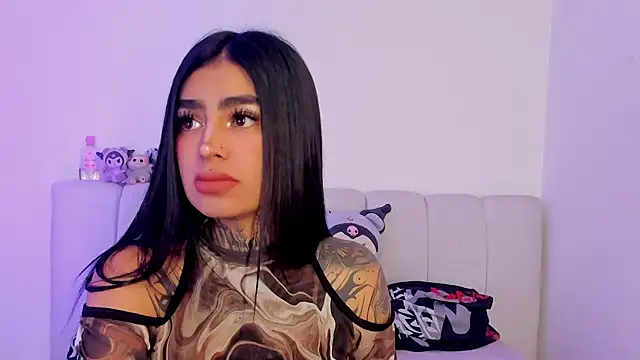 shadowcatt  online show from April 8, 2026, 3:13 pm