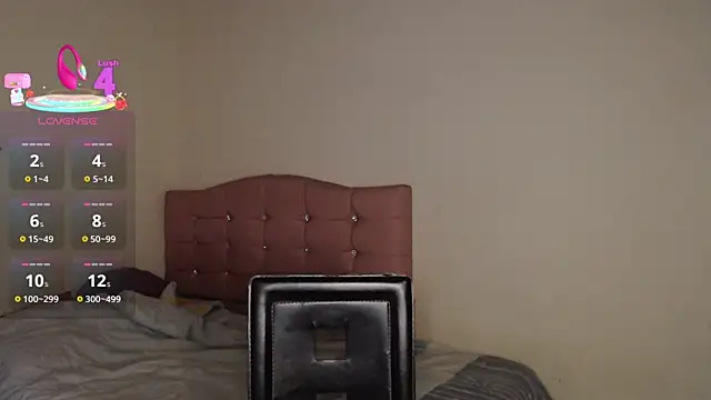 Snapshot of makennaa_ chatting on December 1, 2025, 9:10 am makennaa online show from December 1, 2025, 9:10 am