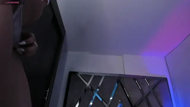 samaay07  online show from October 27, 2025, 4:02 am